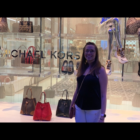 Welcome to my Closet! - Picture 10 of 12